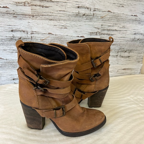 Steve Madden Shoes - STEVE MADDEN YALE Boots